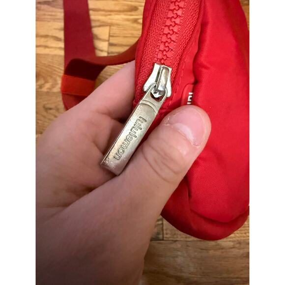 Lulumelon Athletica Red Crossbody/Belt Bag - Picture 3 of 4